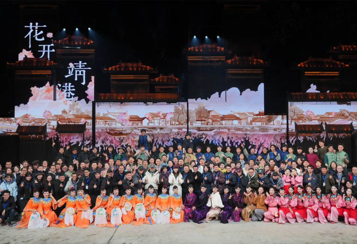 超感演藝《花開靖港》首秀 康碩展戶外透明屏助力沉浸式體驗(yàn)